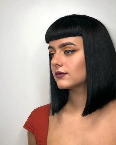 Stylish Bob Haircuts with Bangs 13 12. Long Blunt Bob With Bangs