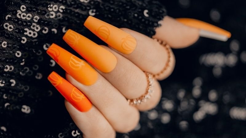 Halloween Nails Simple 3 Pretty Pumpkins on Your Nails!